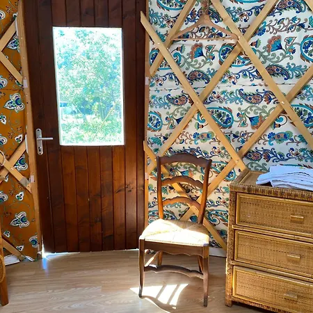 Yourte A La Campagnette