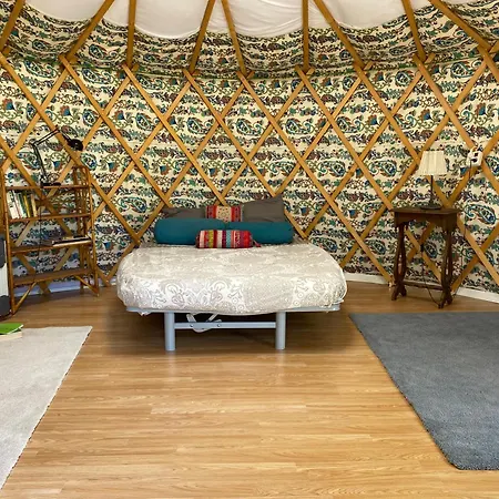 Yourte A La Campagnette