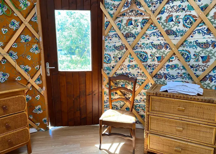 Yourte A La Campagnette